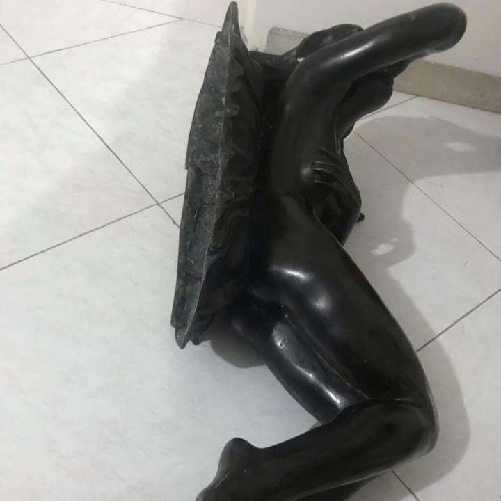 مجسمه آنتیک برنزی